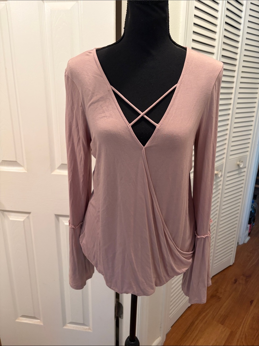 American Eagle Soft & Sexy Romantic Crisscross Surplice Long-Sleeve Top